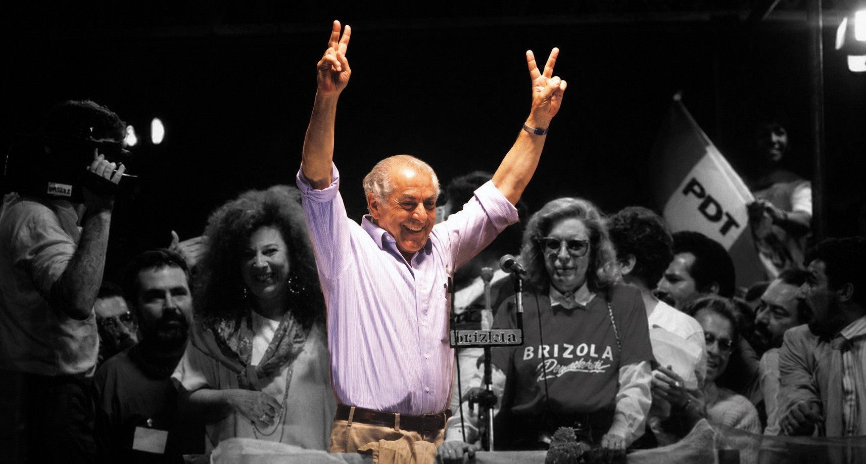 Leonel Brizola, fundador do PDT, em comício histórico do partido